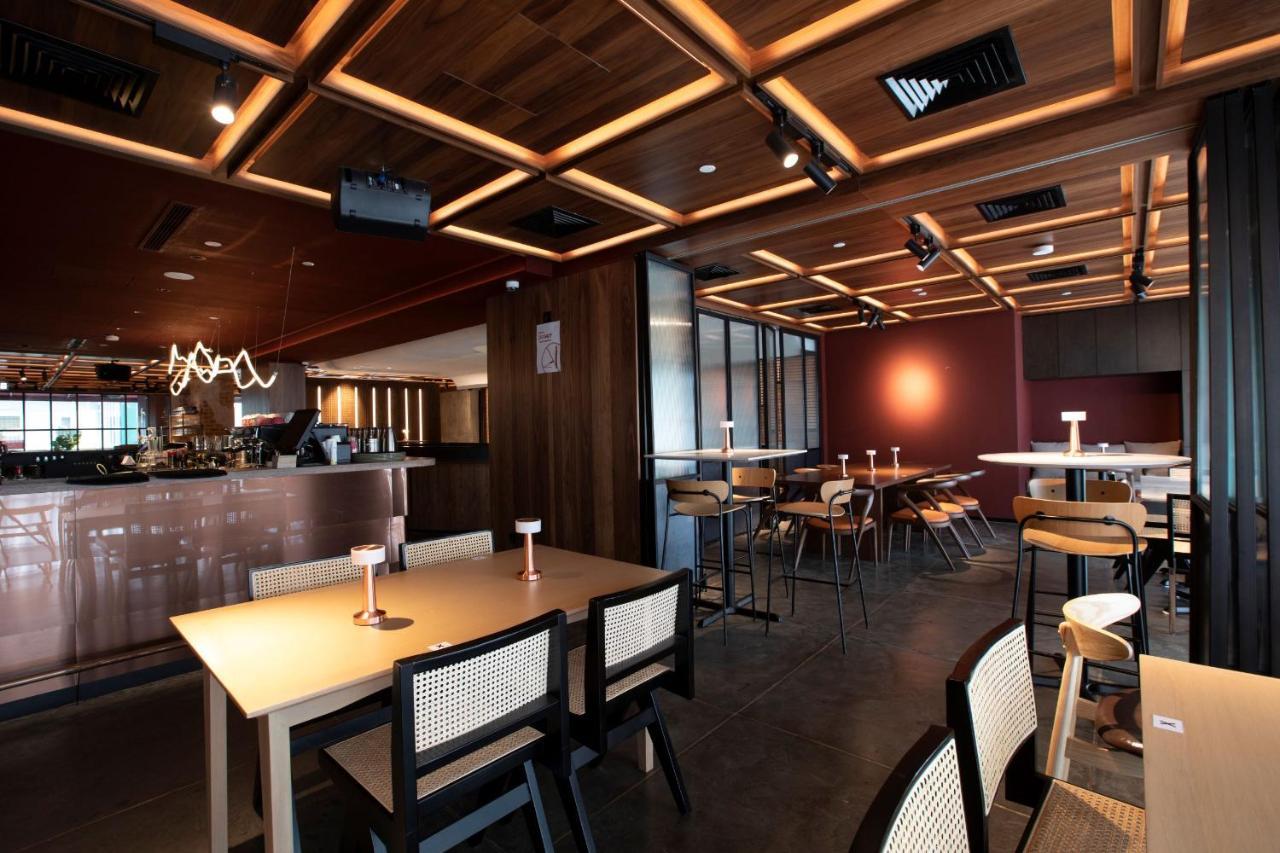 The Luma Hotel, A Member Of Design Hotels Kota Kinabalu Bagian luar foto